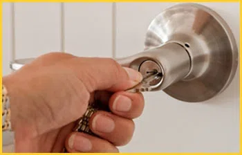 Exclusive Locksmith Service Fort Lee, NJ 201-367-1908 - 16-emergency-unlock